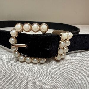 Black Velvet Belt With Faux Pearl Buckle S/M